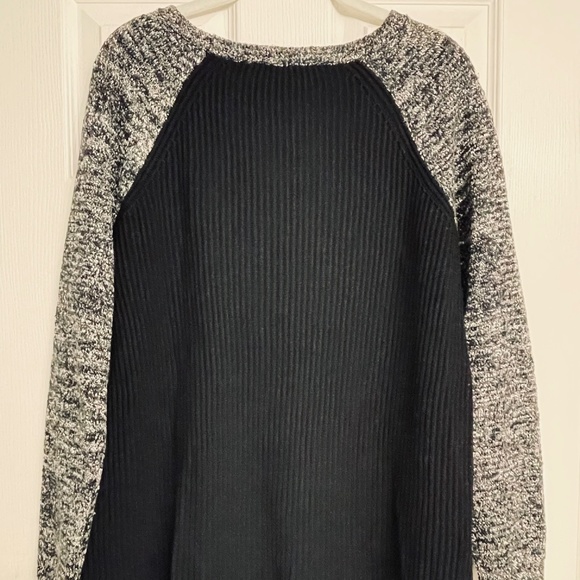 LOFT Black/Grey Crewneck Sweater - Picture 7 of 11